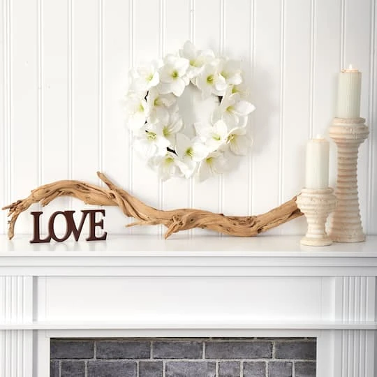 18'' White Amaryllis Wreath 4 18'' White Amaryllis Wreath - Image 4