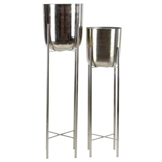 CosmoLiving By Cosmopolitan Silver Metal Tall Glam Planter Set 1 CosmoLiving By Cosmopolitan Silver Metal Tall Glam Planter Set