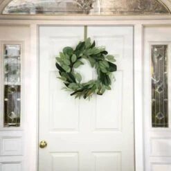 22" Eucalyptus & Magnolia Leaf Wreath 7 22" Eucalyptus & Magnolia Leaf Wreath -Michaels Shop D613402S 2